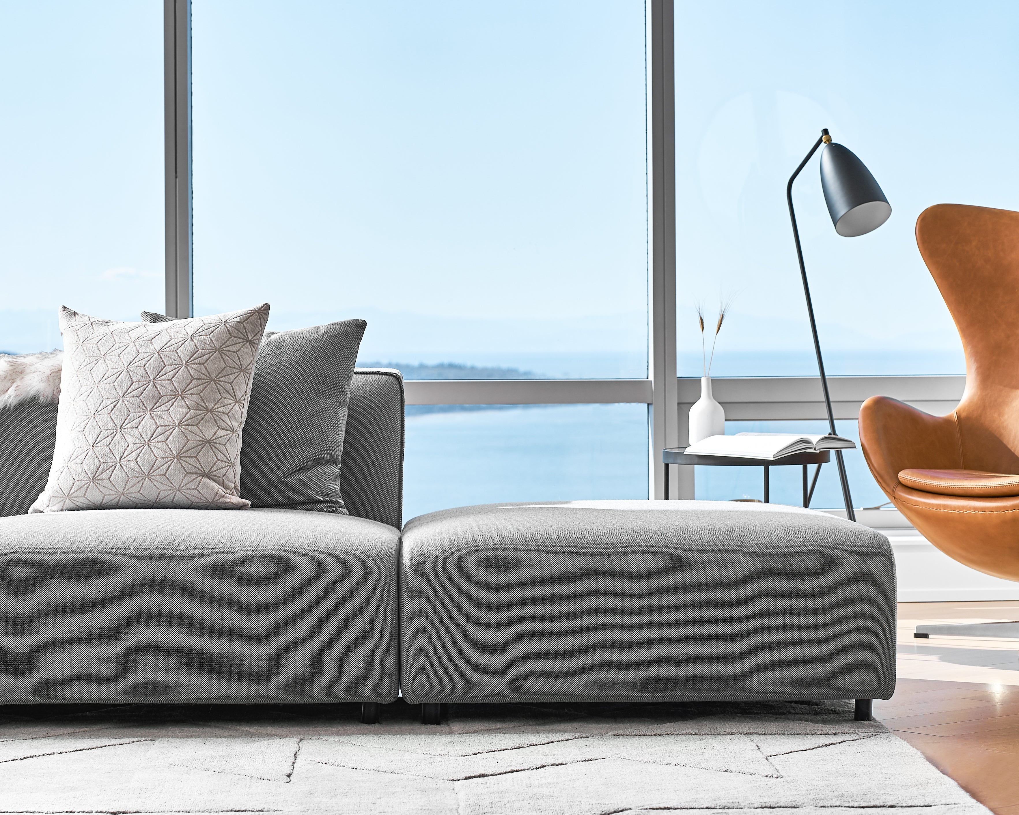 plush-velvet-black-modern-felt-alesund-open-left-open-right