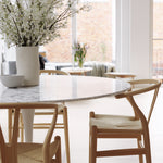 Tulip Table Round - Carrara